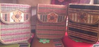 Image result for cara membuat kerajinan dari akar wangi