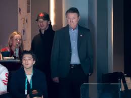 Wayne Gretzky learns impact of Donald Trump support with Canada backlash at World Cup