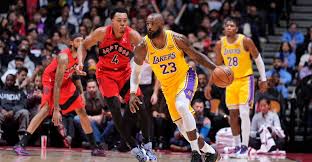 LeBron’s streak ends, but Raptors lose to Lakers by buzzer beater