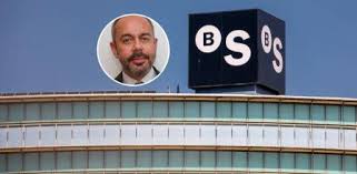 BBVA vs Sabadell: Inversor clave y la batalla por el control