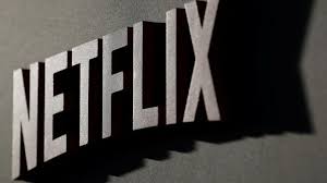 Netflix rachète Warner Bros ?! Hollywood en panique face à ce deal choc !