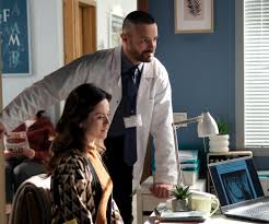 M jak miłość, odcinek 1935: Sowiński wyda tajemnicę Kasi? Dyrektor kliniki pozna prawdę o ojcostwie Jakuba i podle to wykorzysta