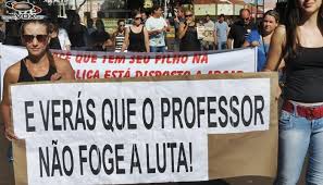 Resultado de imagem para greve dos professores em curitiba 2015