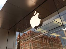 Apple earnings are just moments away. Here's what investors need to know.