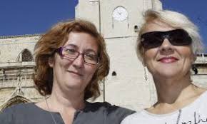 Nace en Palencia el Banco del Tiempo para promover el trueque de favores. Ana Fernández Sancho, a la izquierda, y María Eugenia Jamkosián. / J. RUIZ - 17984760