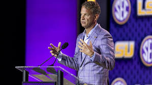 Georgia AG Calls for LSU's Removal from SEC if it Violates Rules amid Lane Kiffin Comments