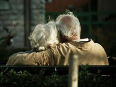 Resultado de imagem para imagens de um casal de idosos