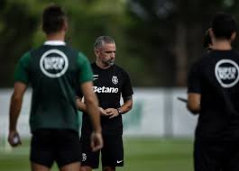 Sporrting com quatro baixas para o Forest