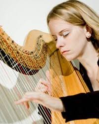 Born in Berlin, Germany, harpist Franziska Huhn earned a Bachelor of Music degree at Boston University with Lucile Lawrence, and completed a Masters Degree ... - 9ccef17a8be410fc4f89ff93d2b1b197_f92