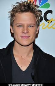 Christopher Egan at 2008 NFL - Super Bowl XLIII - NBC Universal Pre-Superbowl Event. Event:2008 NFL - Super Bowl XLIII - NBC Universal Pre-Superbowl Event ... - Christopher-Egan2