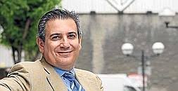 El cónsul de Chipre, Philios Andreou, hace proselitismo de su tierra en Bilbao y revela que sus compatriotas desconocen el modelo rojiblando - consul--253x130