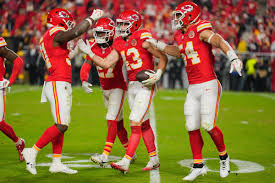 Kansas City Chiefs linebacker Jack Cochrane picks Herbert's pass and ends up in Bolts' territory - NFL.com