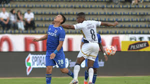 ¡Partidazo! LDU vs. U. Católica: ¿Revancha o Dominio 'Camaratta'? - Imagen principal del artículo