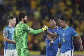 Brasil y Paraguay se miden con el boleto mundialista al alcance. Ancelotti debuta en casa