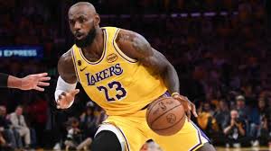 LeBron records 8 assists in the 1st quarter! What’s next?
