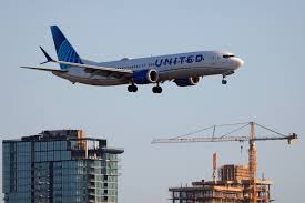 United Airlines plane reportedly hits drone near San Diego airport