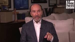 Why Lee Greenwood's 'God Bless the USA' Still Resonates Today! - Imagen ilustrativa del artículo