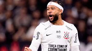 Fluminense quer contratar Depay; Santos negocia a venda milionária de um atacante