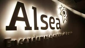 Beneficios de Alsea caen 65.7% en el primer trimestre de 2026 pese a ligero aumento en ingresos