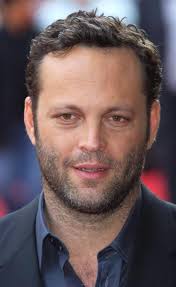 Vince Vaughn is a funny actor that really got attention for dating Jennifer Aniston. But he&#39;s starred in comedies such as Old School, as well. - vince-vaughn-uk-the-break-up-premiere