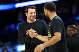 Lakers, Warriors announce official starters for NBA season opener clash