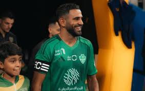 Al-Ahli busca consolidar terceiro lugar contra Al-Taawoun na Saudi Pro League