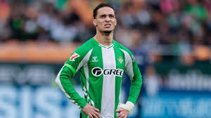 Antony atual supera o da temporada passada? Os números do brasileiro do Betis e o que assistir no Disney+