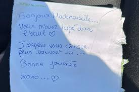 Amour à Albi: Un Mot Doux sur un Pare-Brise Lance une Quête Romantique!