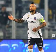 Vidal y Rauw Alejandro: ¡Del Fútbol al VIP! ¿Qué une a estas estrellas? - Imagen principal del artículo