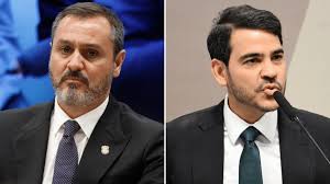 Advogado-geral e diretor da PF batem boca sob olhar de Lula e sombra do STF