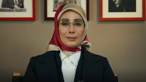 خبر روز / بازگشت جنجالی سحر زکریا با سریال شیش ماهه مهران مدیری