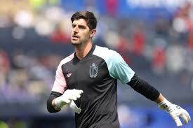 Courtois entra para seleto grupo dos goleiros com mais jogos em Copas