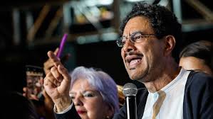 Iván Cepeda Lidera Intención de Voto Según Encuesta CNC 2026