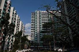 HDB family with Mercedes E200, Audi A4, Alfa Romeo, Toyota MR; 2,000 such homes own at least 3 cars