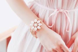 Résultat de recherche d'images pour "fashion girly"