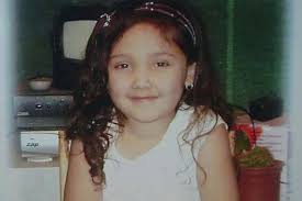 La pequeña Lilian Martínez recibió una serie de descargas de morfina que finalmente le provocaron la muerte. Foto: Juan Carlos Romo, El Mercurio. - lilianmartinez_10324