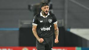 Palmeiras encaminha acordo pelo zagueiro Alexander Barboza, do Botafogo; veja os detalhes