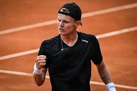 Roland Garros: Jesper de Jong completes remarkable comeback from two sets down to beat Passaro