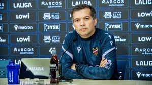 PRESS CONFERENCE | Luís Castro: "It's an important match; it's three points, and we need them."