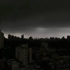 Chuvas fortes causam enchentes e alagamentos em SP pelo 2º dia consecutivo