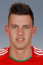 Pls someone a hairstyle for Ádám Szalai (Hungary NT) - szalai-adam