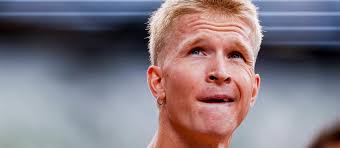 Robert Farken im WM-Finale! Disqualifikation ebnet den Weg - Imagen principal del artículo