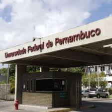 Recife: instituições de ensino suspendem aulas nesta terça (5) após efeitos da chuva