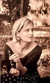 La metteuse en scène et comédienne Catherine Dasté, pionnière du théâtre jeune public, est morte — Le Monde.fr