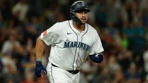 Mariners First Baseman Josh Naylor May Exit ALDS for Paternity Leave