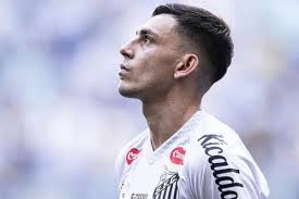 Neymar, Rony, Gabigol, Barreal, Thaciano, Rollheiser, Bontempo, Escobar, Gabriel Menino e Miguel Terceros: os jogadores do Santos com mais finalizações no Brasileirão