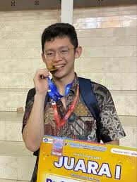 Prestasi Gemilang di Universitas Airlangga: Kisah Inspiratif Penerima Golden Ticket