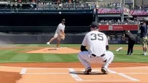 Yankees Moment: See Clay Bellinger's Pitch to Son Cody! - Imagen principal del artículo