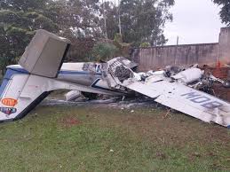 Duas pessoas morrem em queda de avião de pequeno porte no interior de São Paulo