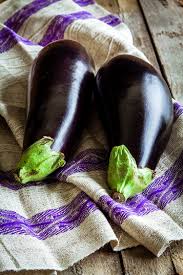 formato jpeg http://pngimg.com/img/vegetables/eggplant
